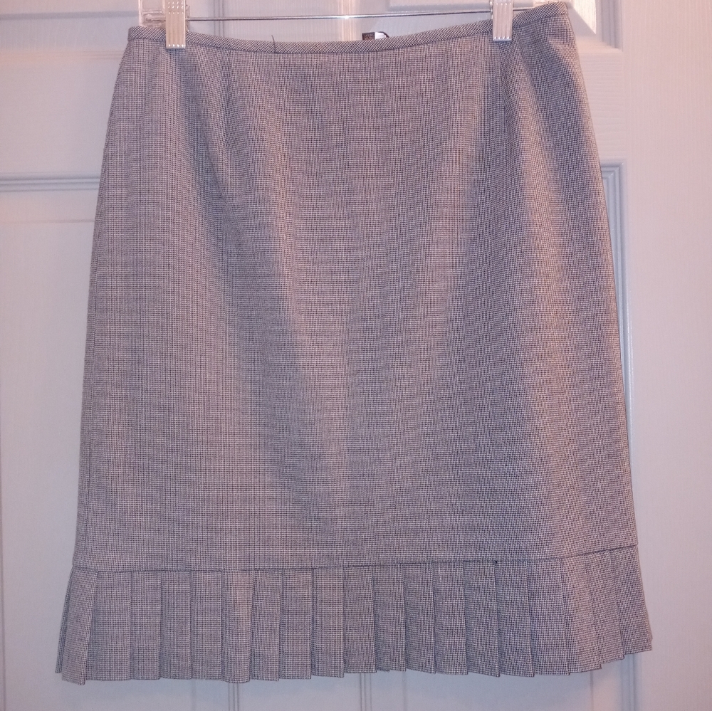 Micro Houndstooth Print Skirt Sz 6P